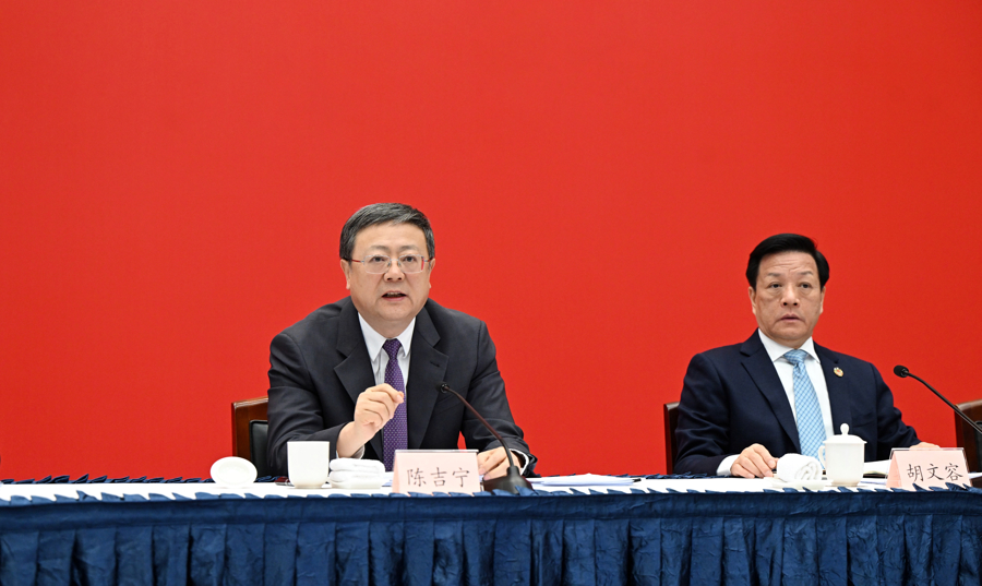 昨天，市委書記陳吉寧參加市政協十四屆三次會議專題會議。 陳正寶 攝  .jpg