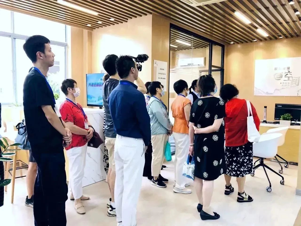 共建透明政務 共享發展成果——新涇鎮社區事務受理服務中心政府開放月活動3.jpg